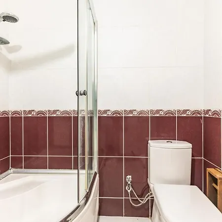 Spacious Flat 10 Min To Dolmabahce Palace Apartment *