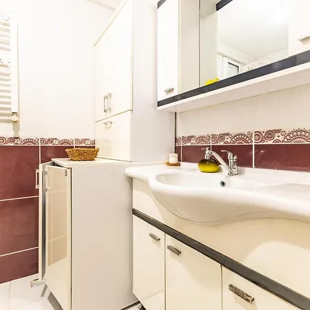 Apartment Spacious Flat 10 Min To Dolmabahce Palace Istanbul
